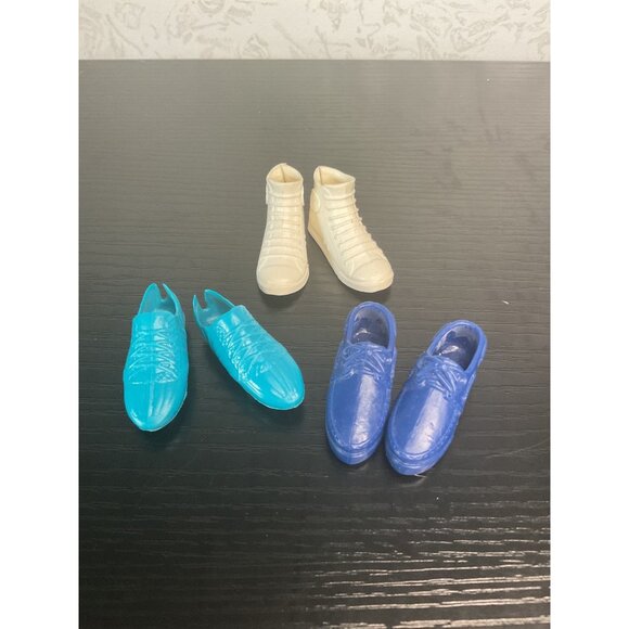 Vintage Ken Doll Shoes Set Of 3 Pairs Blue White & Turquoise - Picture 1 of 5